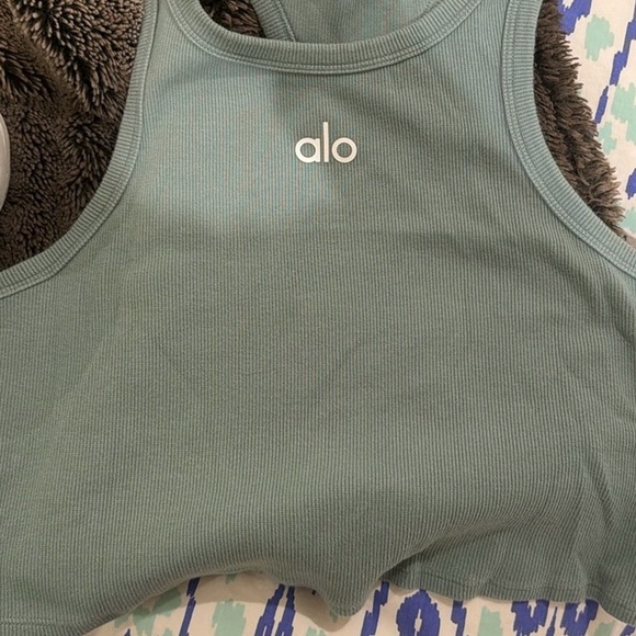 ALO Yoga Aspire Tank - Picture 4 of 6